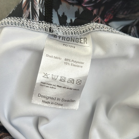 STONGER leggings and bra, Size S - Picture 10 of 10